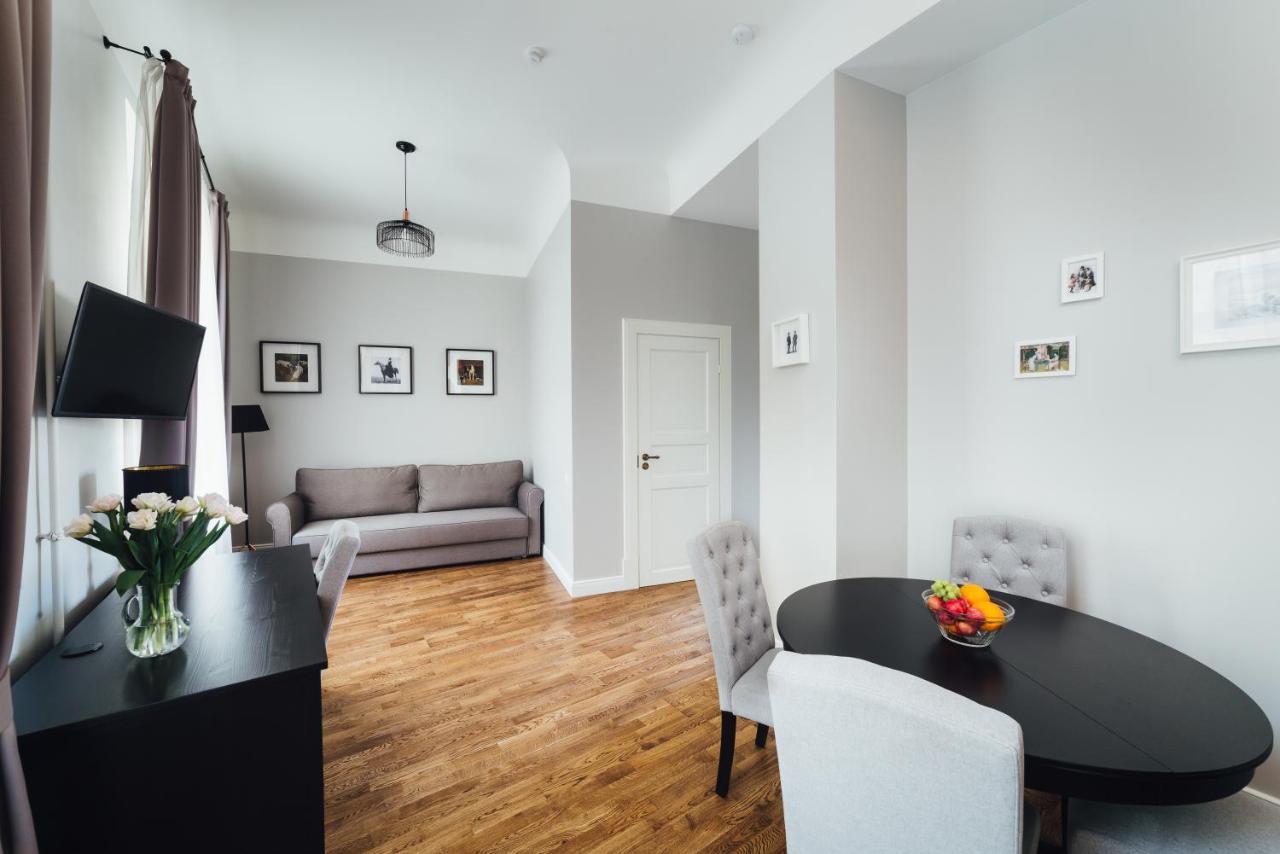 Sherlock Apartments リガ エクステリア 写真